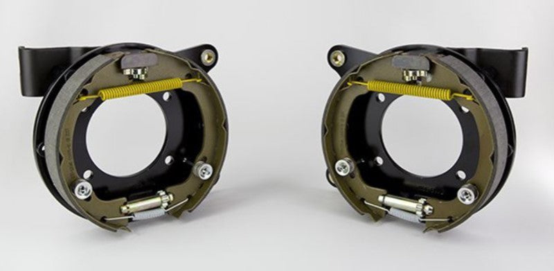 WIL Caliper Brackets - Wilwood Brackets (2) - Disc/Drum Ford 8.8 Special - 3.15in Bearing 2.50in Offset 1pc 0.81in Rotor