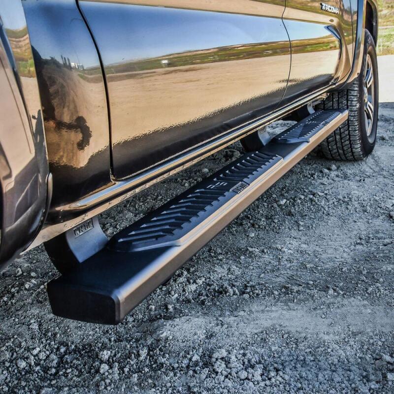 WES Nerf Bars - R5 - Westin 2005-2018 Toyota Tacoma Double Cab R5 Nerf Step Bars - Black