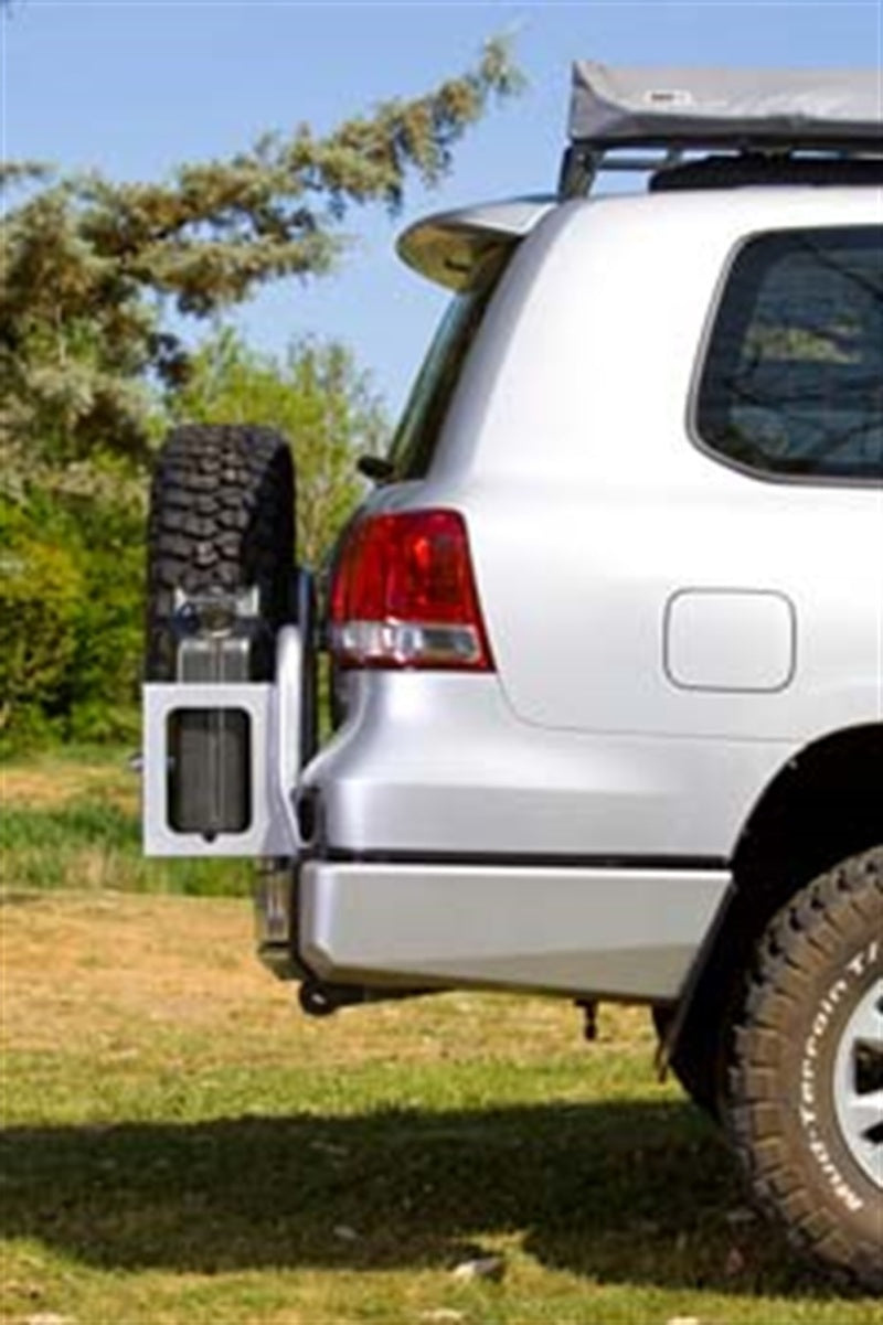 ARB Rear Bars w/o Carriers - ARB Rear Bar 200 Series Blk 2007 To 10/15 (Fit Kit NOT Included)