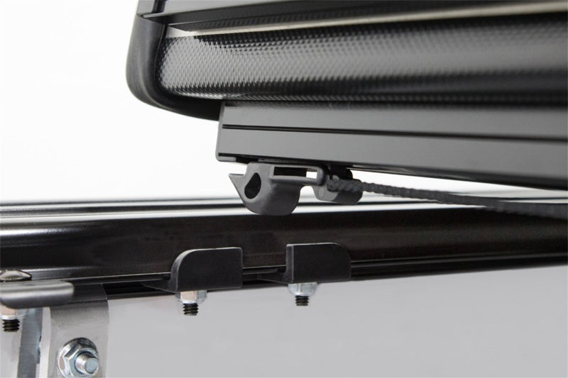 ACC LOMAX Pro Series Cover - Access LOMAX Pro Series TriFold Cover 16-19 Toyota Tacoma 5ft Bed  - Blk Diamond Mist