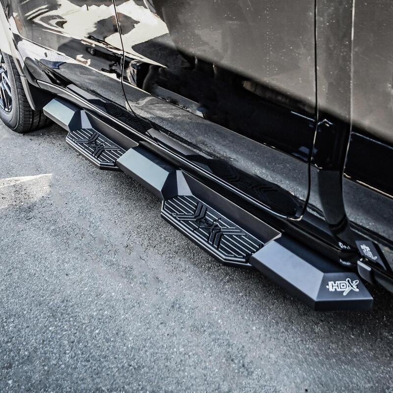 WES Nerf Bars - HDX Xtreme - Westin 19-22 Chevrolet Silverado 1500 DC HDX Xtreme Nerf Step Bars - Tex. Blk