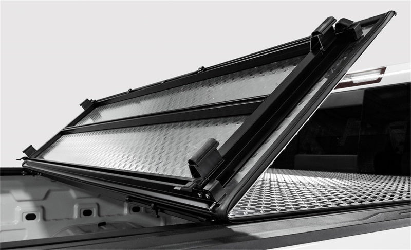 ACC LOMAX Tri-Fold Cover - Access LOMAX Tri-Fold Cover 2019+ Ford Ranger 5ft Bed