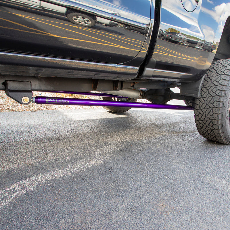 WCF Traction Bar - Wehrli 14-18 GM 1500 Truck RCLB/CCSB/SCSB Traction Bar 60in Long - Gloss Black
