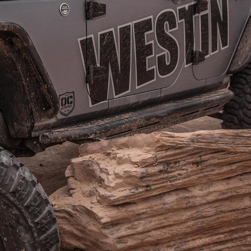 WES Snyper Rock Rail Steps - Westin/Snyper 07-17 Jeep Wrangler Unlimited Triple Tube Rock Rail Steps - Textured Black