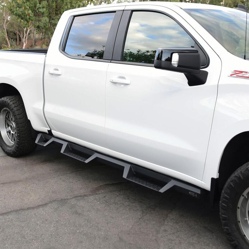 WES Nerf Bars - HDX Drop - Westin 2019 Chevrolet Silverado/Sierra 1500 (5.5ft) Drop Wheel to Wheel Nerf Step Bars - Txt Black