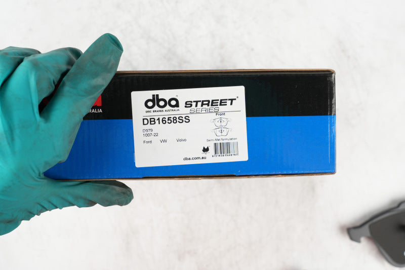 DBA Street Series Brake Pads - DBA 03-14 Volvo XC90 (w/316mm Front Rotor) Front Street Series Brake Pads