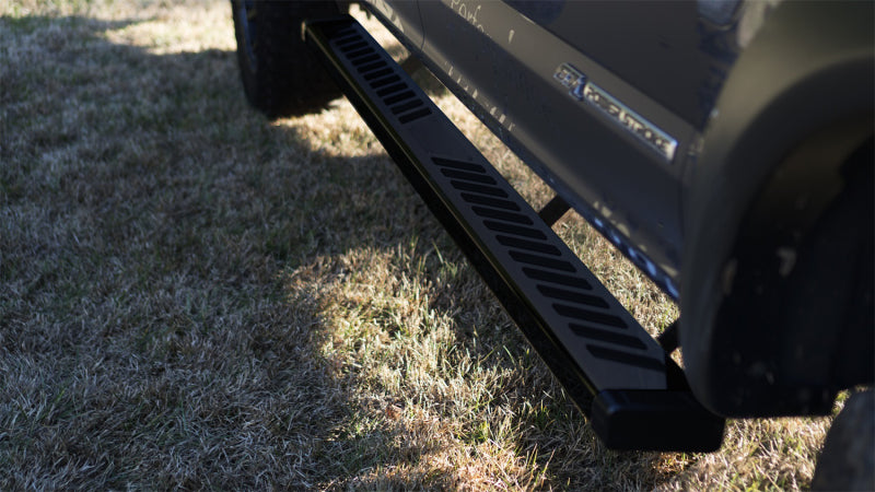 LND Summit Rdg 2.0 Run Boards - Lund 2019 RAM 1500 Crew Cab Summit Ridge 2.0 Running Boards - Black