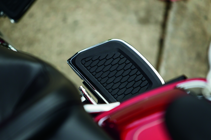 KUR Mini Boards B - Kuryakyn Hex Passenger Board Inserts Chrome