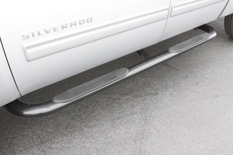 LND Nerf Bars - Polished - Lund 99-13 Chevy Silverado 1500 Ext. Cab (Body Mount) 4in. Oval Curved SS Nerf Bars - Polished