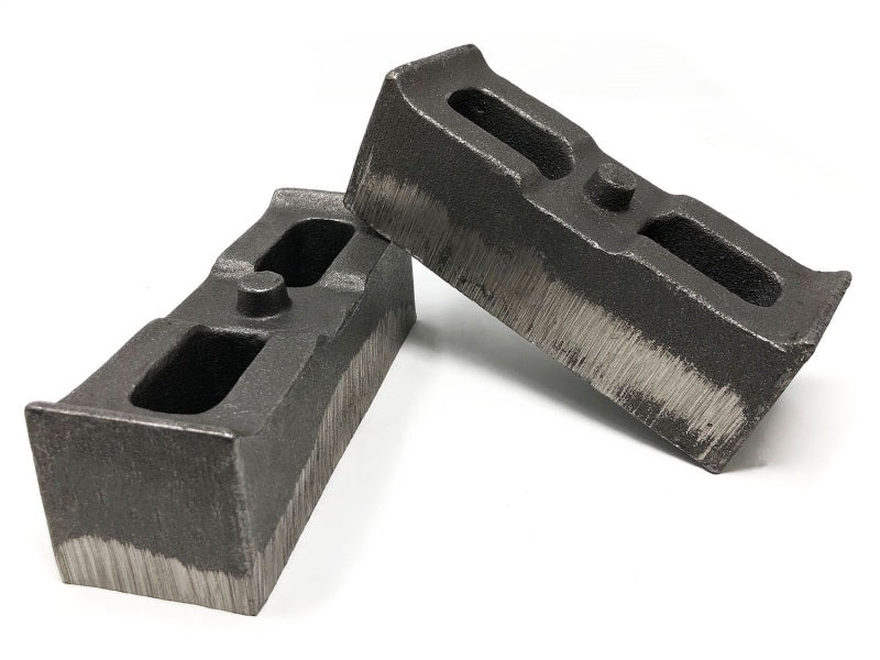TUF Lift Blocks - Tuff Country 01-10 Chevy Silverado 2500HD/3500 4wd 2in Cast Iron Lift Blocks Pair