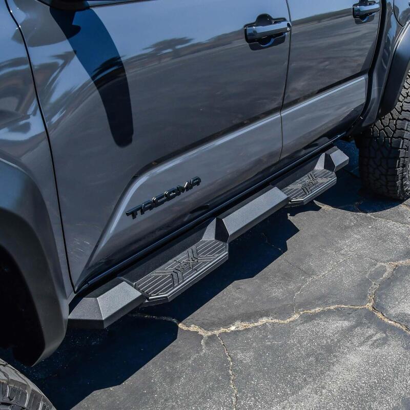 WES Nerf Bars - HDX Xtreme - Westin/HDX 2024+ Toyota Tacoma Double Cab Xtreme Nerf Step Bars - Textured Black
