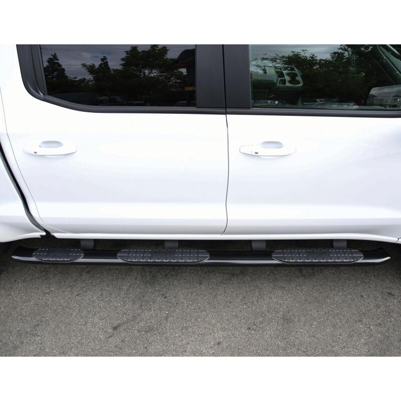 WES Nerf Bars - PRO TRAXX 5 - Westin 2019 Chevrolet Silverado/Sierra 1500 CC (5.5ft) PRO TRAXX 5 WTW Oval Nerf Step Bars - Black
