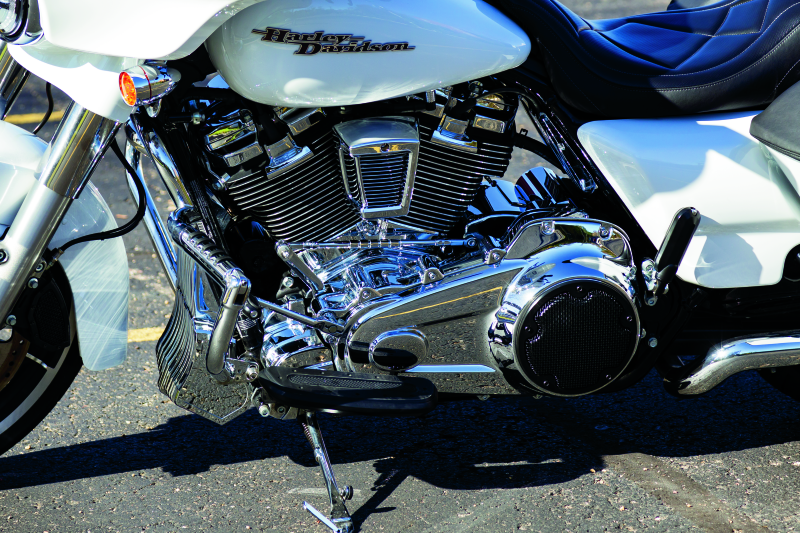 KUR Frame Covers B - Kuryakyn Precision Lower Frame Cover Chrome