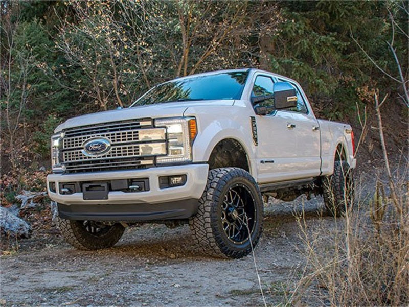 TUF Lift Kits - Tuff Country 17-22 Ford F-250/F-350 Super Duty 4x4 4in Lift Kit (SX8000 Shocks)