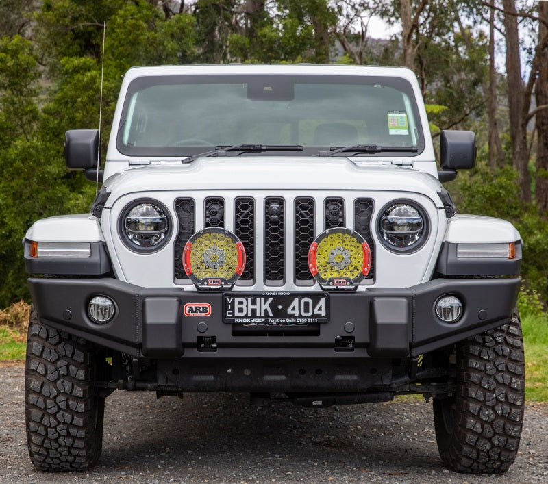 ARB Bull Bars - ARB 87-96 Jeep Wrangler YJ/ 97-06 Jeep Wrangler TJ Multi-fit Winch Bumper