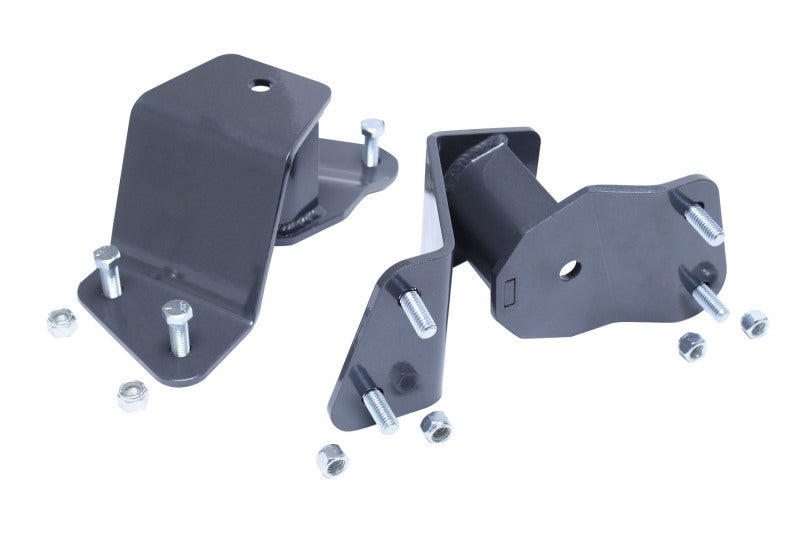 MXT Hanger Kits - MaxTrac 88-98 GM C1500/2500 2WD 5/6 Lug 2in Rear Lowering Hangers