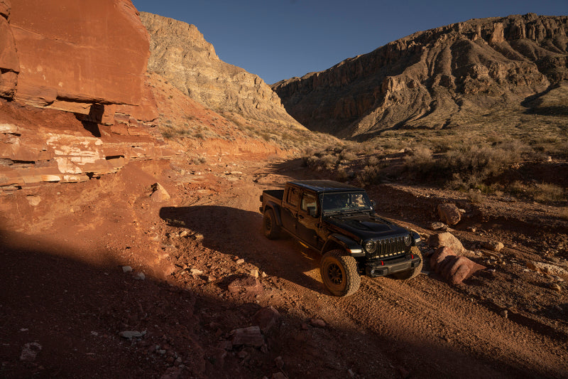 FOX 2.0 Perf Shock - Fox 20+ Jeep JT Gladiator 2.0 Performance Series Remote Reservoir Front Shock 2-3in Lift