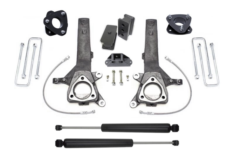MXT Lift Spindles - MaxTrac 04-18 Nissan Titan 2WD 6.5in/4in MaxPro Spindle Lift Kit w/MaxTrac Shocks