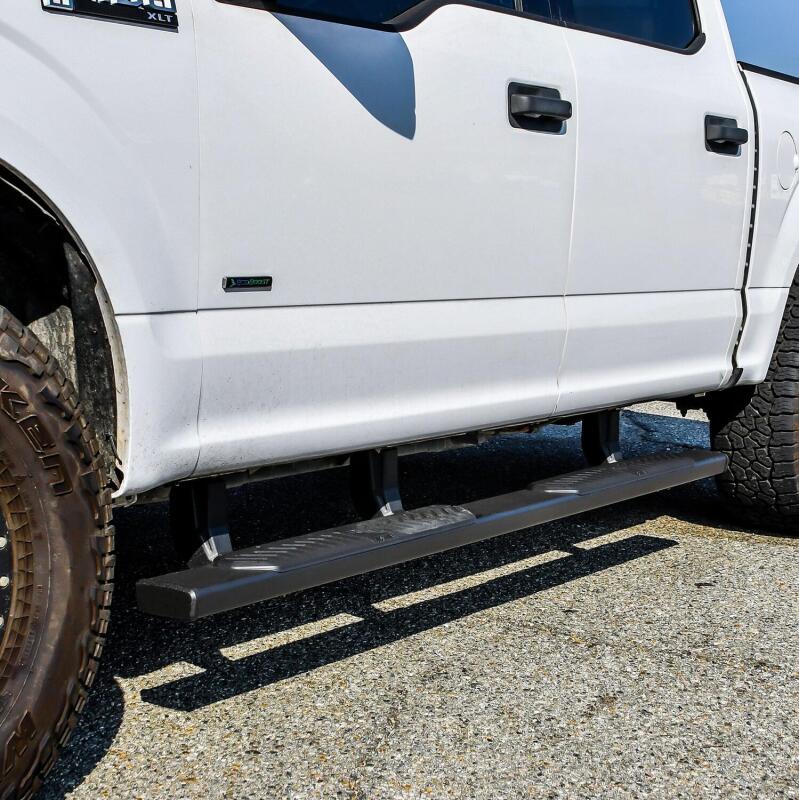 WES Nerf Bars - R5 - Westin Ram 15-21 Ford F-150 / 17-21 Ford F-250 & F350 Crew Cab R5 XD Nerf Step Bars - Black