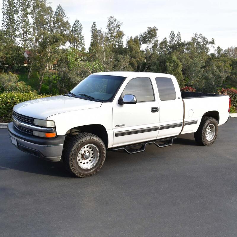WES Nerf Bars - Outlaw - Westin 99-13 Chevrolet Silverado 1500 (Ext. Cab) Outlaw Drop Nerf Step Bars - Textured Black
