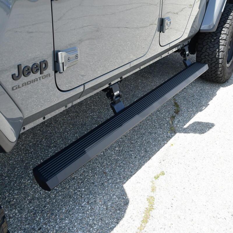 WES Running Boards - Pro-e - Westin 20-24 Jeep Gladiator Pro-e Running Boards - Tex. Blk