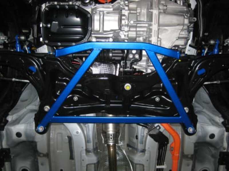 CUS Type II Lower Arm Bars - Cusco Lower Arm Bar Ver II 4 pts Toyota Prius C Aqua
