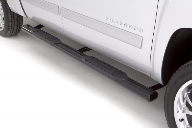 LND Nerf Bars - Black - Lund 15-17 Chevy Colorado Crew Cab 5in. Oval Straight Steel Nerf Bars - Black