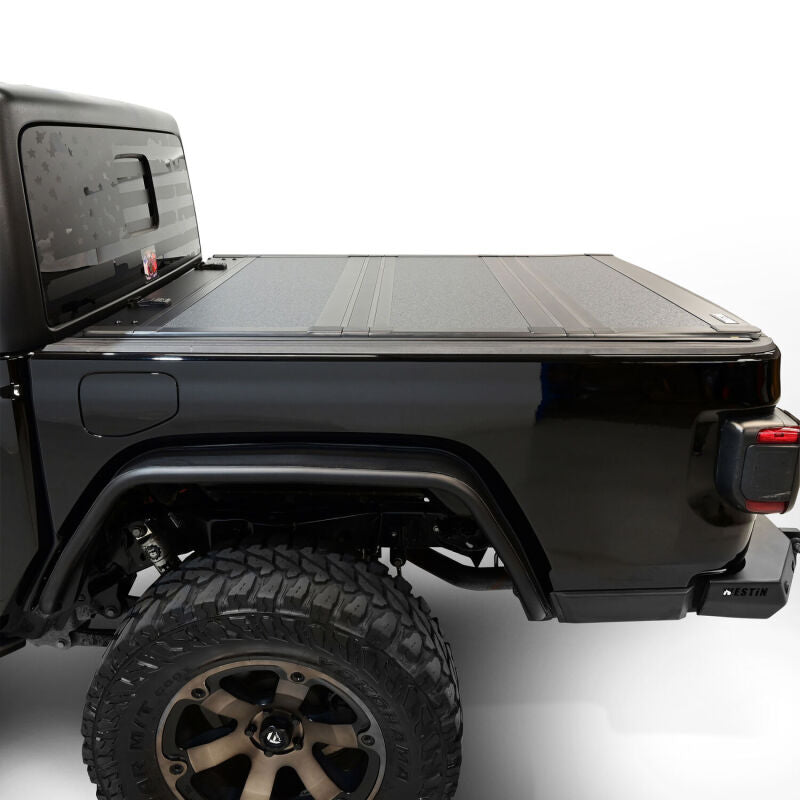 WES Hard Tri-Fold Tonneau Covers - Westin 20-26 Jeep Gladiator JT 4WD 5ft. Bed Hard Tri-Fold Tonneau Cover - Black