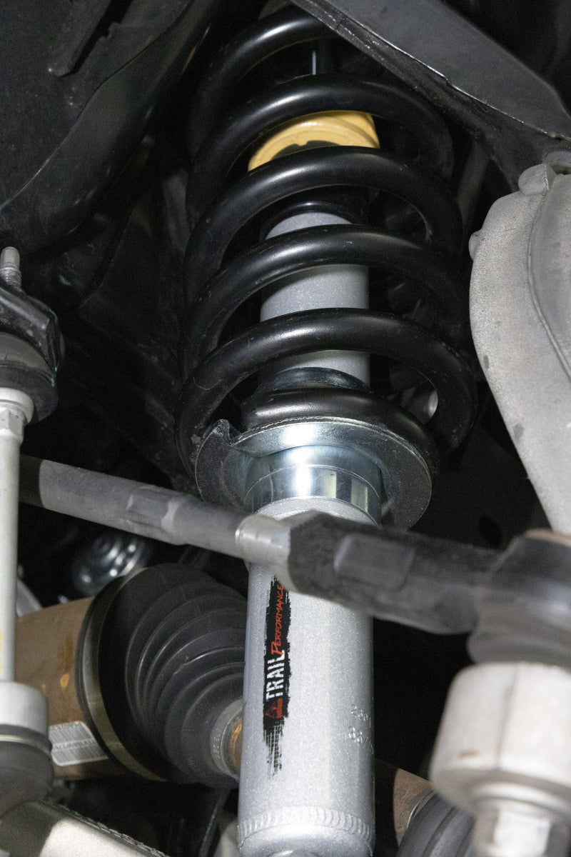 BT Trail Performance Shocks - Belltech 19-20 RAM 1500 Front Trail Performance Leveling Strut