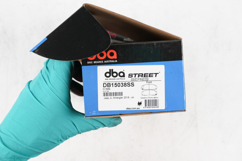 DBA Street Series Brake Pads - DBA 18-19 Jeep Wrangler JL Street Series Front Brake Pads