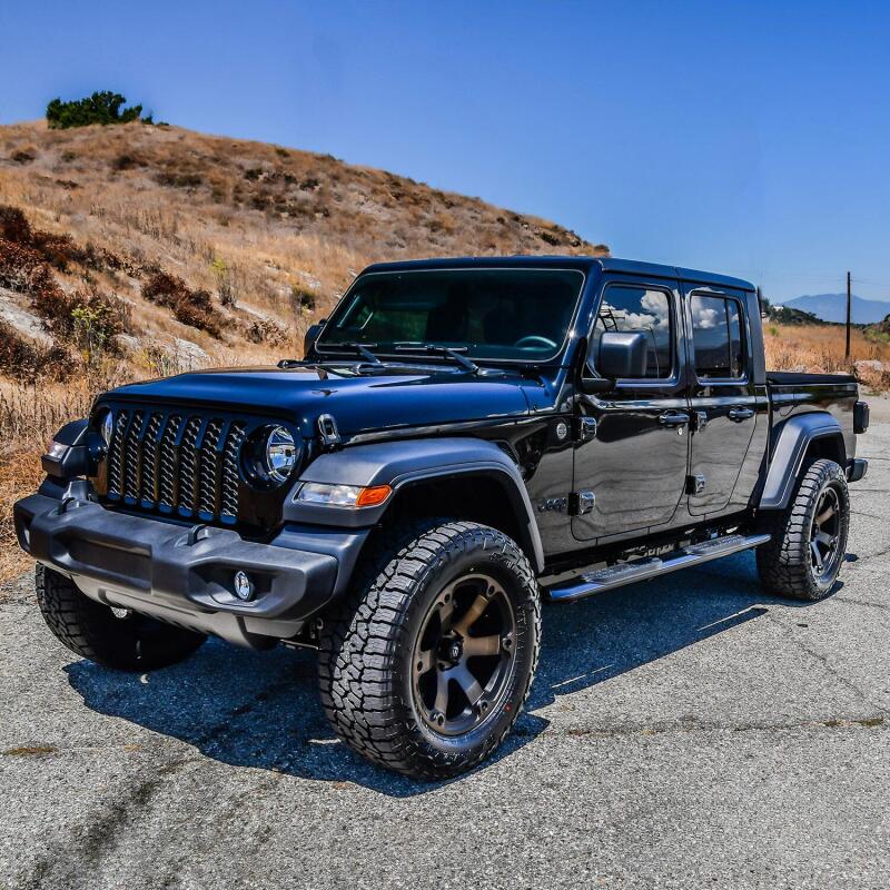 WES Nerf Bars - PRO TRAXX 4 - Westin 20-22 Jeep Gladiator PRO TRAXX 4 Oval Nerf Step Bars - Black