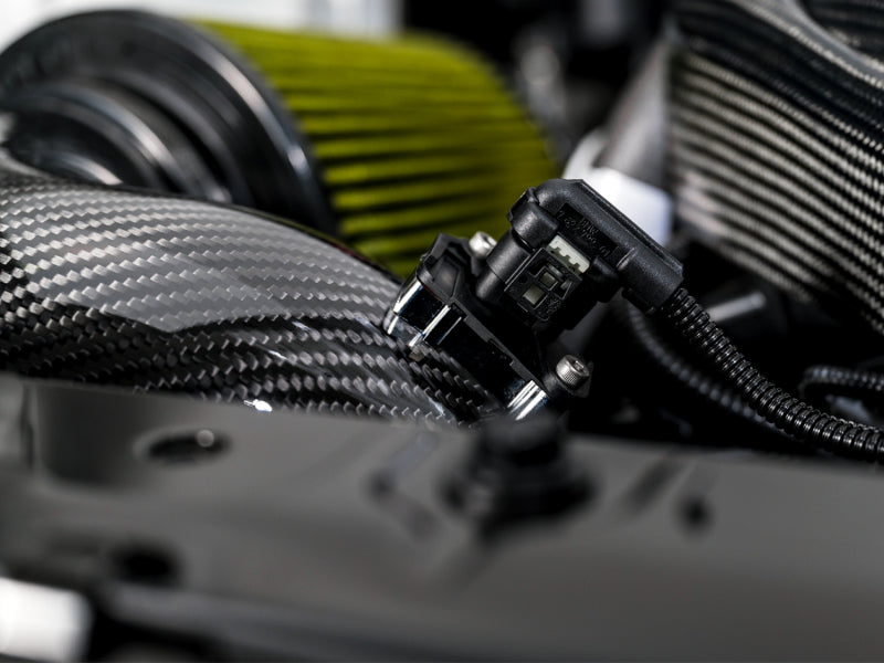 AWE S-FLO Intakes - AWE Tuning 2020+ Toyota GR Supra S-FLO Carbon Intake