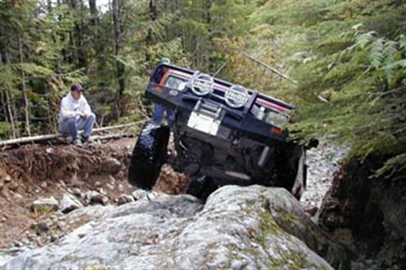 ARB Bull Bars - ARB Winchbar Toyota Pickup 84-85 Live Axle