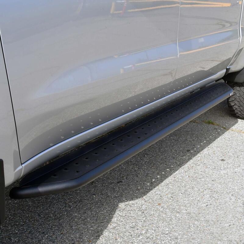 WES Nerf Bars - Outlaw - Westin 19-23 Chevrolet/GMC Silverado/Sierra 1500 Crew Cab Outlaw Nerf Step Bars - Textured Black