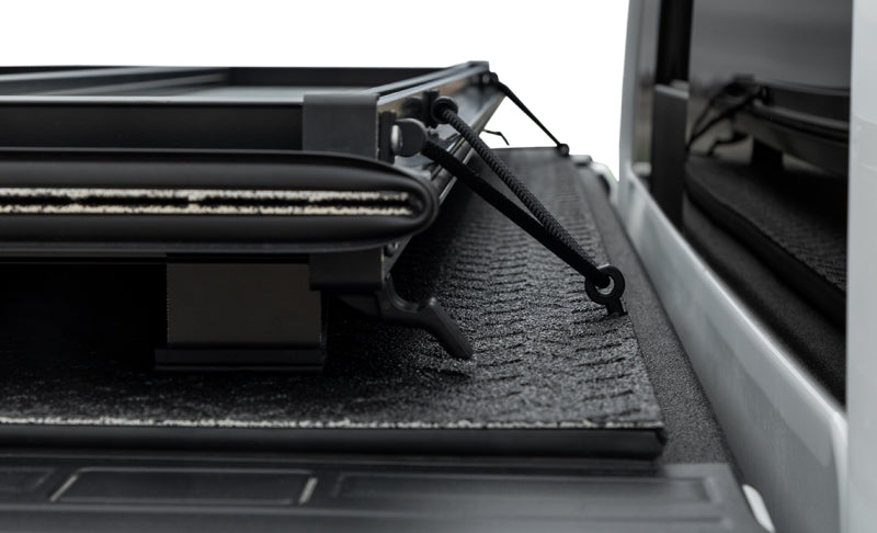 ACC LOMAX Tri-Fold Cover - Access LOMAX Tri-Fold Cover 2019 Dodge Ram 1500 5Ft 7 In Box (Exc 2019 Classic) - Blk Diamond Mist