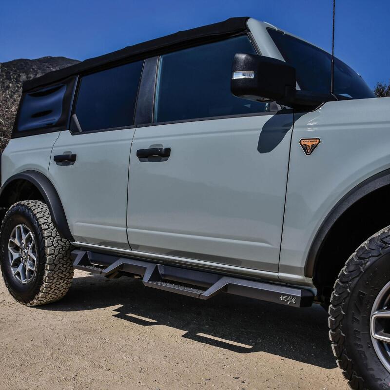 WES Nerf Bars - HDX Drop - Westin/HDX 2021+ Ford Bronco Drop Nerf Step Bars - Textured Black