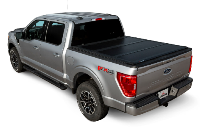 LEE HF650M Cover - LEER 2015+ Ford F150 HF650M 5Ft6In Tonneau Cover - Folding
