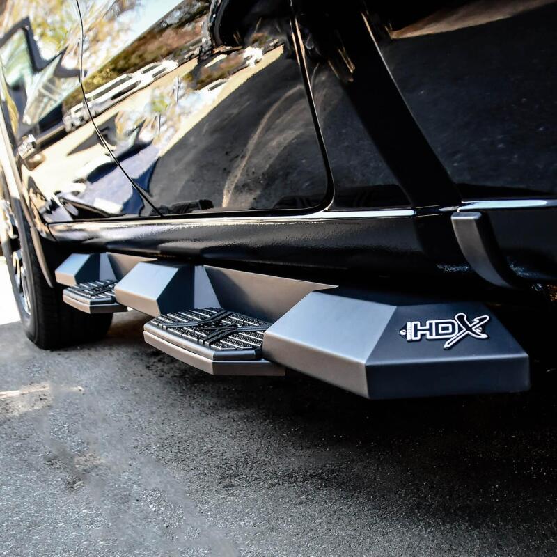 WES Nerf Bars - HDX Xtreme - Westin 19-22 Chevrolet Silverado 1500 DC HDX Xtreme Nerf Step Bars - Tex. Blk