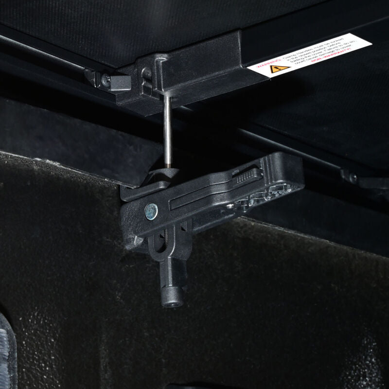 WES Soft Tri-Fold Tonneau Covers - Westin 17-24 Ford F-250/350 Super Duty 6.75ft. Bed Soft Tri-Fold Tonneau Cover - Black