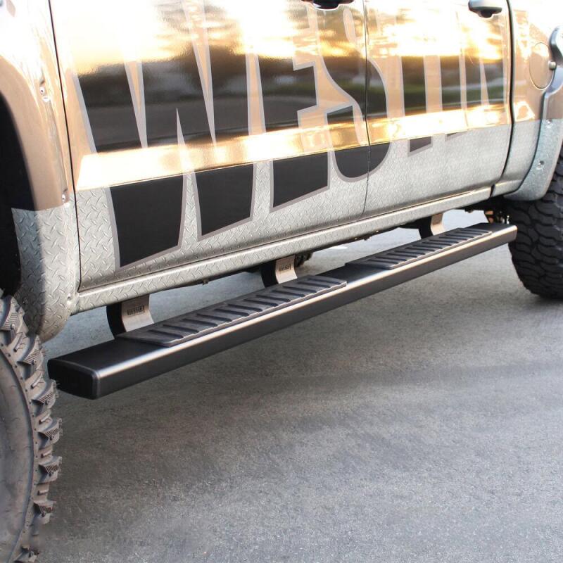 WES Nerf Bars - R7 - Westin 2007-2018 Chevy Silverado Crew Cab R7 Nerf Step Bars - Black