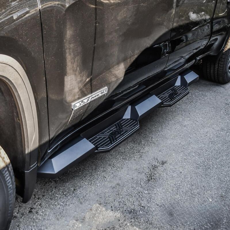 WES Nerf Bars - HDX Xtreme - Westin 19-22 Chevrolet Silverado 1500 DC HDX Xtreme Nerf Step Bars - Tex. Blk