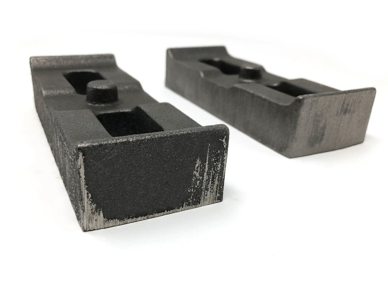 TUF Lift Blocks - Tuff Country 01-10 GMC Sierra 2500HD/3500 4wd 1in Cast Iron Lift Blocks Pair