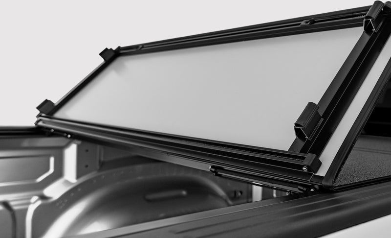 ACC LOMAX Stance - Access 2022+ Nissan Frontier 5ft Bed LOMAX Stance Hard Cover - Urethane Carbon Fiber