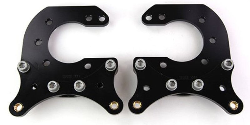WIL Caliper Brackets - Wilwood Brackets (2) - P/S Rear - 12 Bolt 2.81in Offset