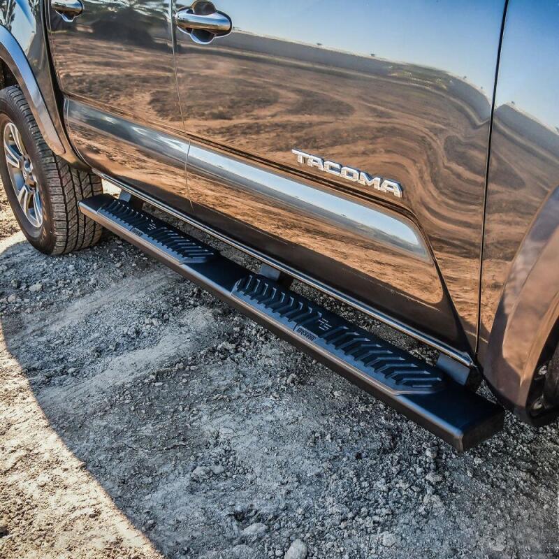 WES Nerf Bars - R5 - Westin 2005-2018 Toyota Tacoma Double Cab R5 Nerf Step Bars - Black