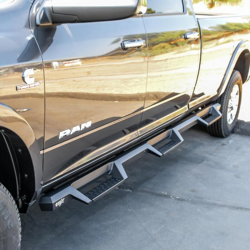 WES Nerf Bars - HDX Drop - Westin/HDX 19-20 Ram 2500/3500 Crew Cab (8ft Bed) Drop Wheel to Wheel Nerf Step Bars - Txt Black