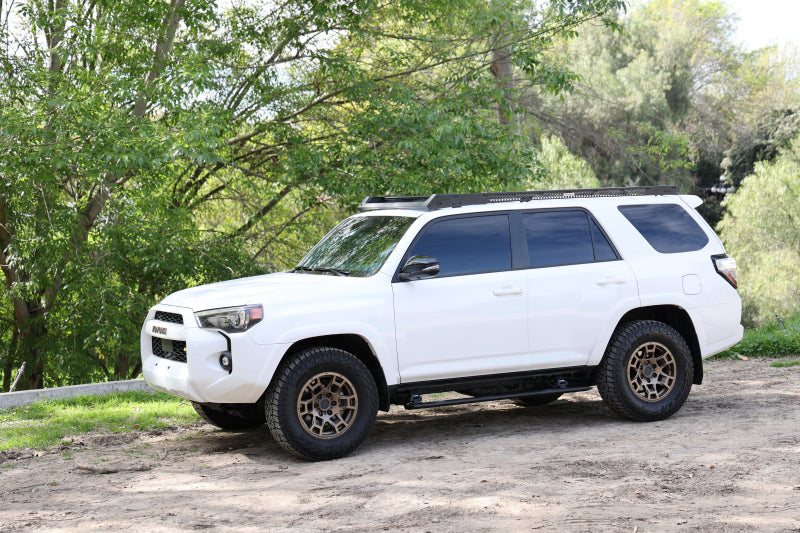 GOR RealTruck VoltStep Running Boards - RealTruck 14-24 Toyota 4Runner VoltStep Electric Running Board Kit - Tex. Blk