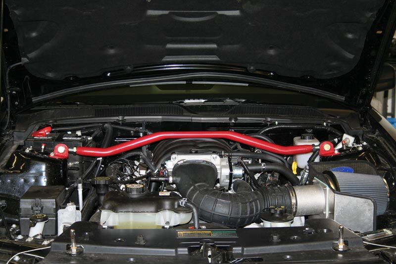 UMI Strut Braces - UMI Performance 05-14 Ford Mustang GT Front Strut Tower Brace
