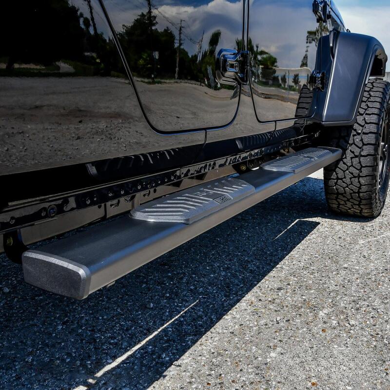 WES Nerf Bars - R5 - Westin 2020 Jeep Gladiator R5 Nerf Step Bars - Textured Black