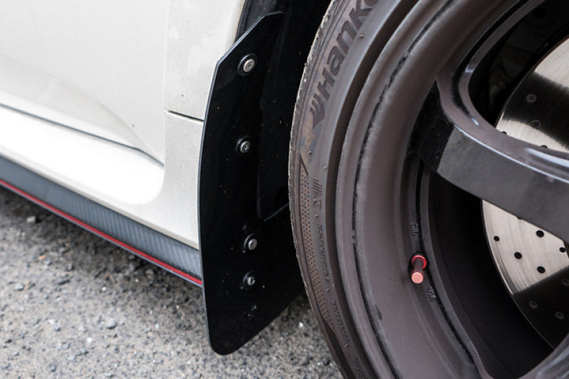 RAL UR White Flap/Red Logo - Rally Armor 17-22 Honda Civic Type R White UR Mud Flap w/Red Logo